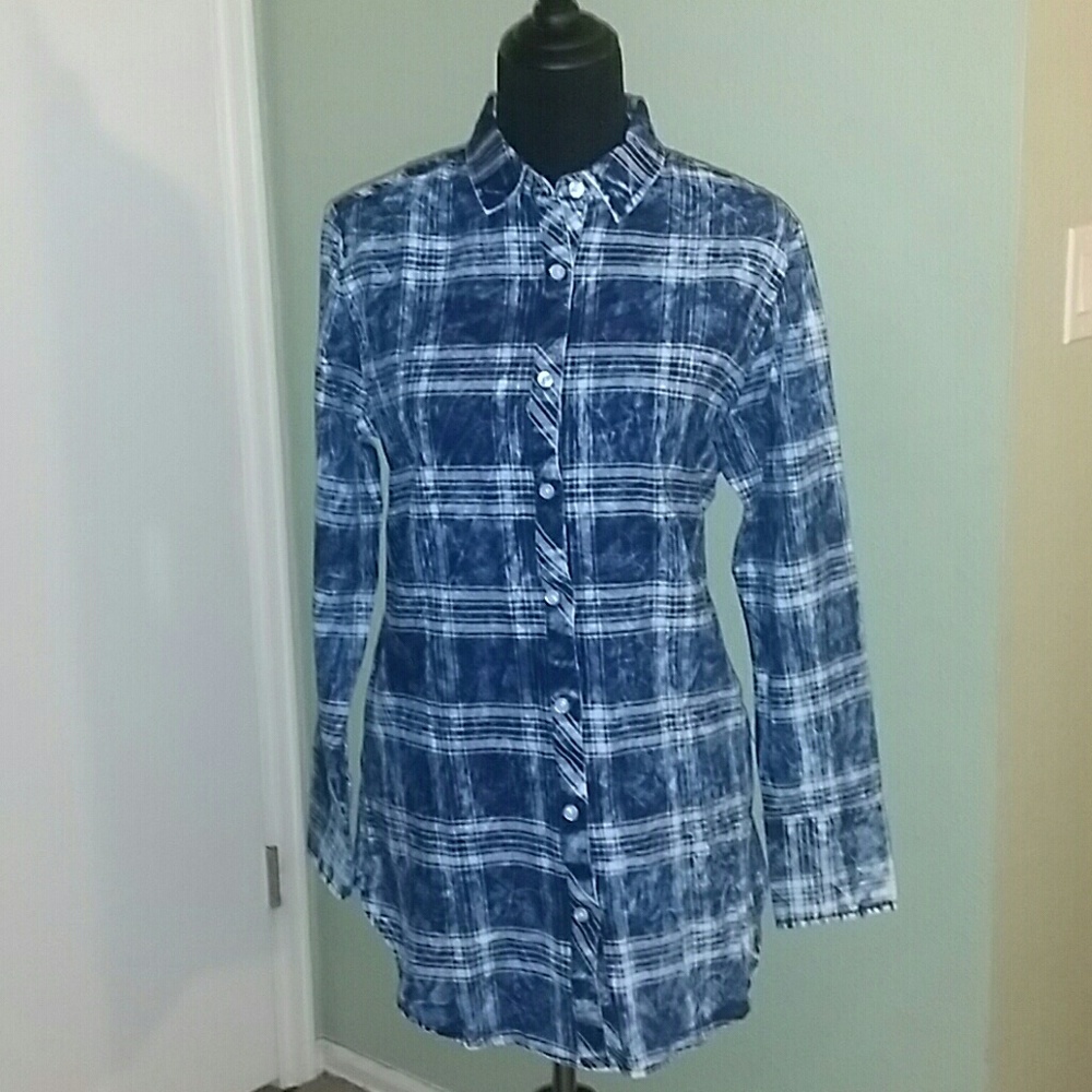 Acid washed denim tunic😍